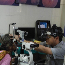Augenoptische Untersuchung in Nepal