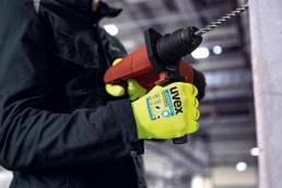 Schutzhandschuh uvex phynomic D X HV in Anwendung